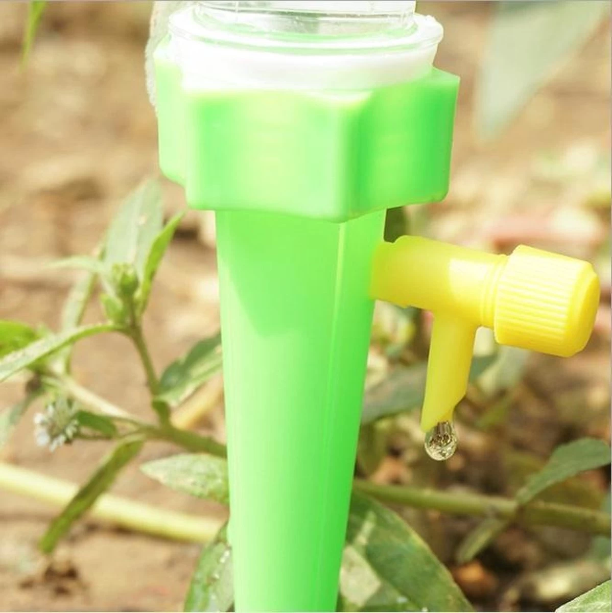 Plant Bewateringssysteem - 12 Stuks - Bewateringsyteem - Watergeefsysteem - Plantenbol - Automatische Gieter - Water Druppelaar - Druppelsysteem - Bewateringssysteem - Druppel Systeem - Water Geef Systeem - Plantenbol - Image 6