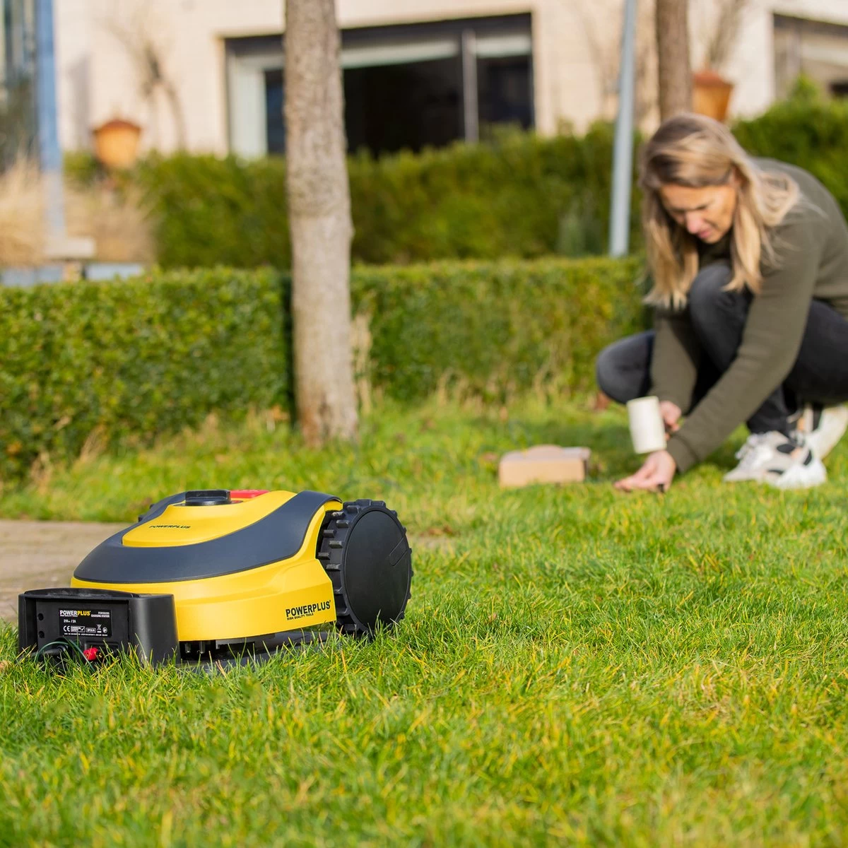 Powerplus POWXG6305 Robotmaaier - 18V - Voor Gazons Tot Ca. 500m² - Maaibreedte 180mm - Incl. Laadstation En Accessoires - Image 7