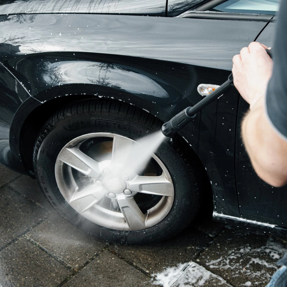 VONROC Hogedrukreiniger V18-2 1800W – 140 Bar – 420 L/h – Incl. 8m Slang, Geïntegreerde Reinigingsmiddelen Tank, Terrasreiniger, Spuitstukken En Accessoires - Afbeelding 7