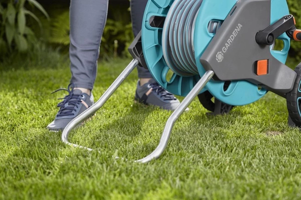 GARDENA - AquaRoll CleverRoll S Set Slangenwagen - Incl. 20 M Slang - Maximaal 40 M Opbergcapaciteit - Image 11