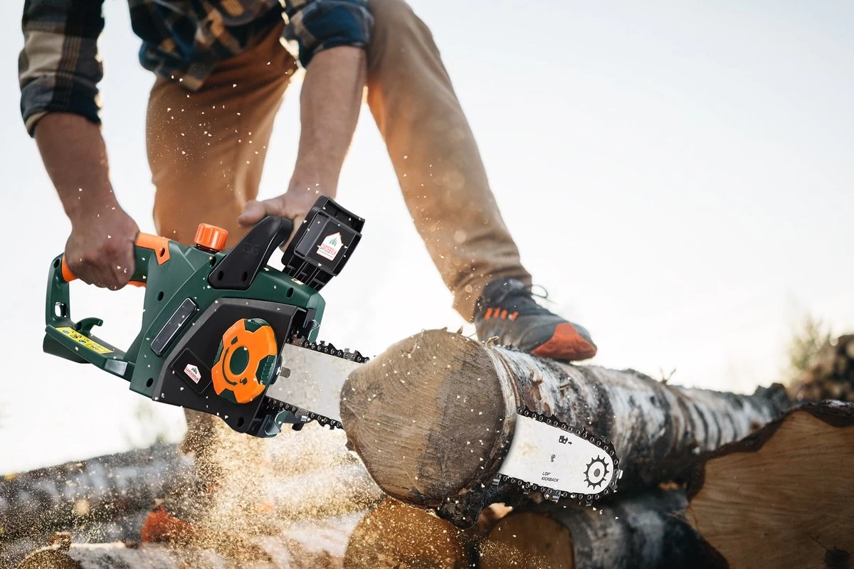 Merkloos Gardebruk Elektrische Kettingzaag 2800 Watt - 46cm Snijlengte - Image 5