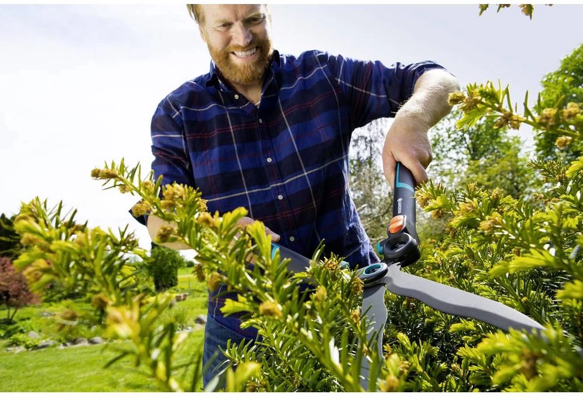 GARDENA - 2 In 1 EnergyCut Heggenschaar - 2.5x Meer Kracht - Totale Lengte 60 Cm - Image 2