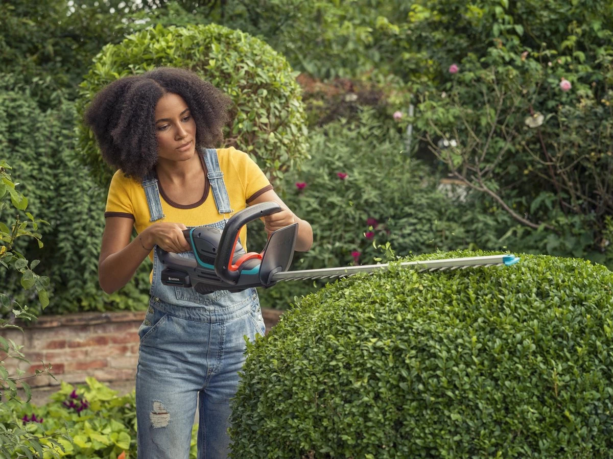 GARDENA - ComfortCut 50/18V-P4A Ready-To-Use Set - Heggenschaar - Image 13