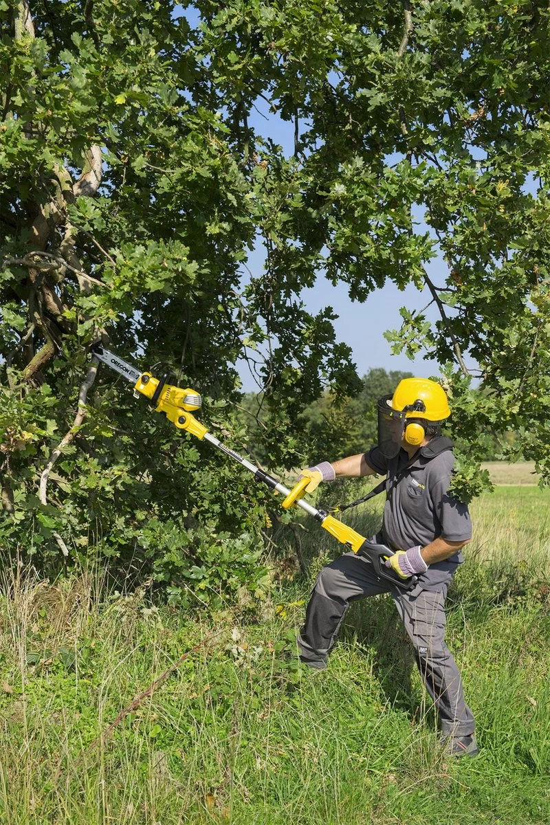 Powerplus POWXG1032 Elektrische Kettingzaag - 900W - Zwaardlengte 300mm - Automatische Kettingsmering - Incl. 1x Ketting En 1x Zwaard - Image 2